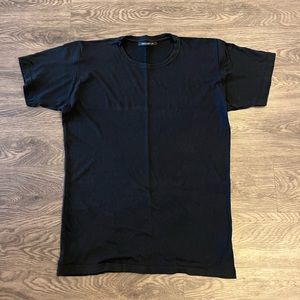 John Elliott black t shirt size L